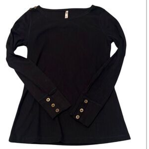 Colorstory black size L ribbed long sleeve button detail tshirt EUC runs small